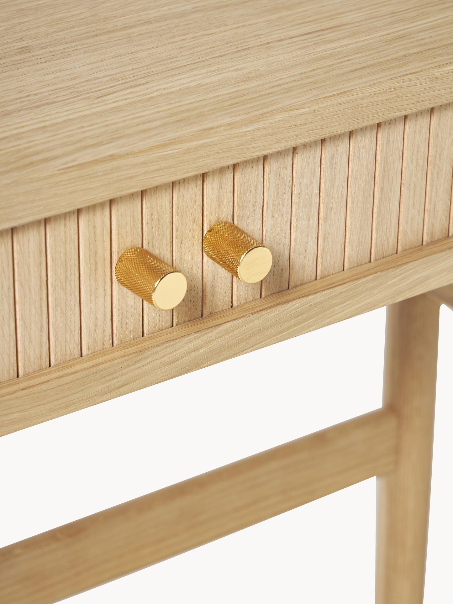 Konsole Calary mit geriffelter Front