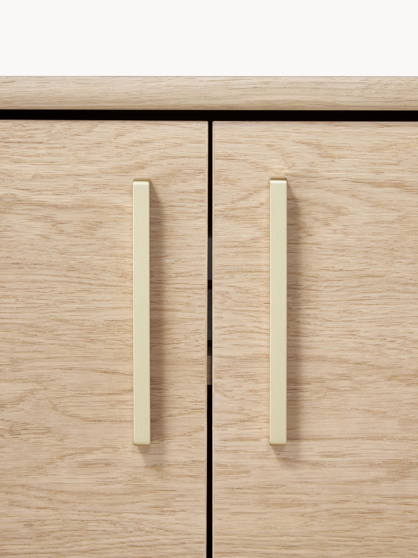 Highboard Diana aus Eichenholz