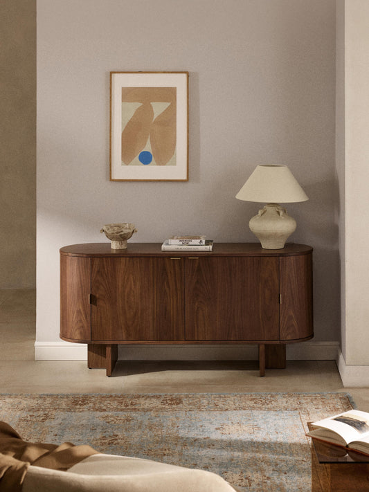 Holz-Sideboard Zumi mit abgerundeten Ecken