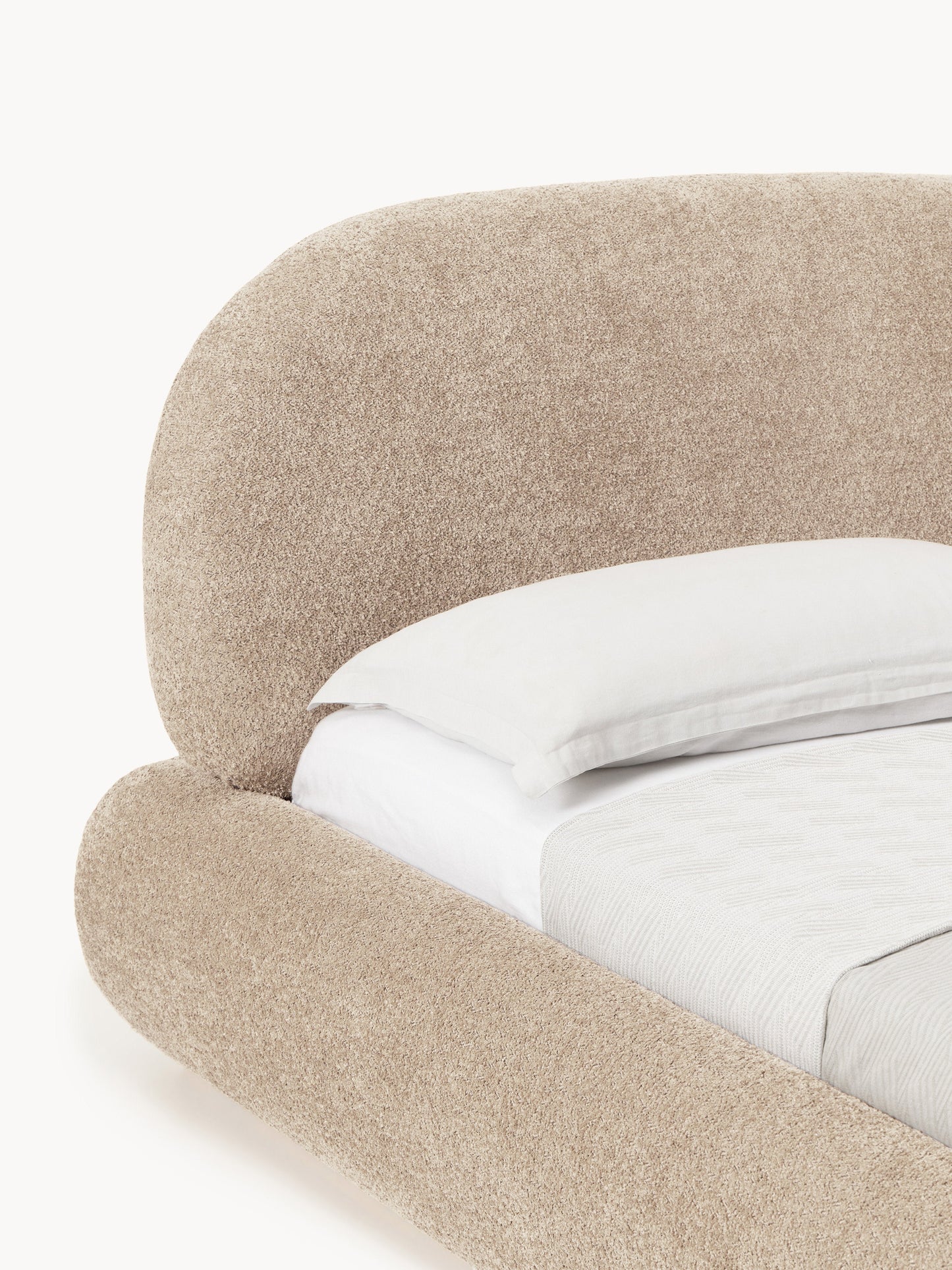 Polsterbett Alba aus Teddy-Bouclé mit Stauraum