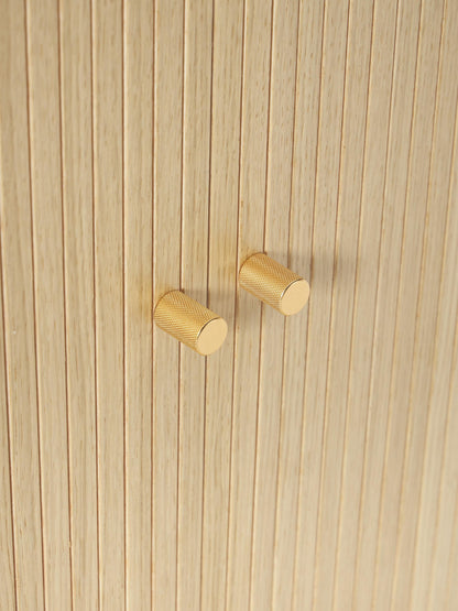 Highboard Calary mit geriffelter Front