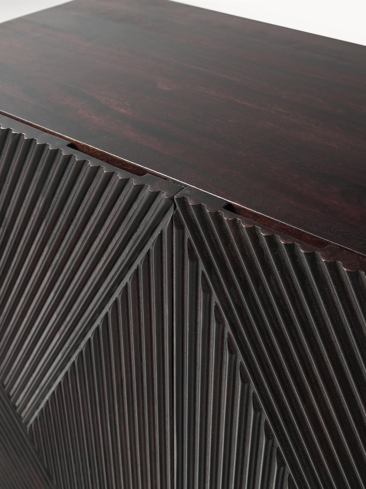 Highboard Louis aus Mangoholz
