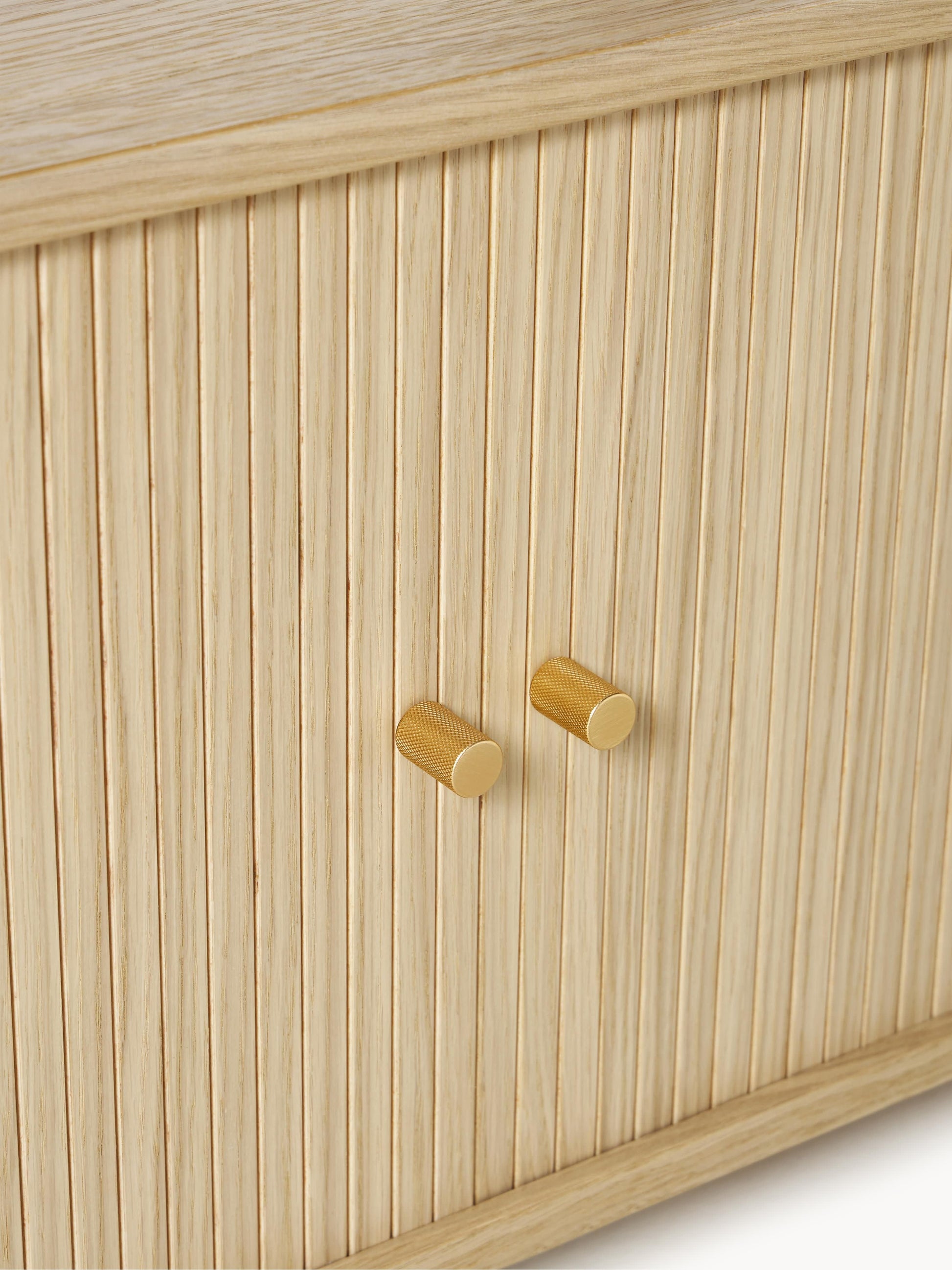 Wandregal Calary mit geriffelter Front