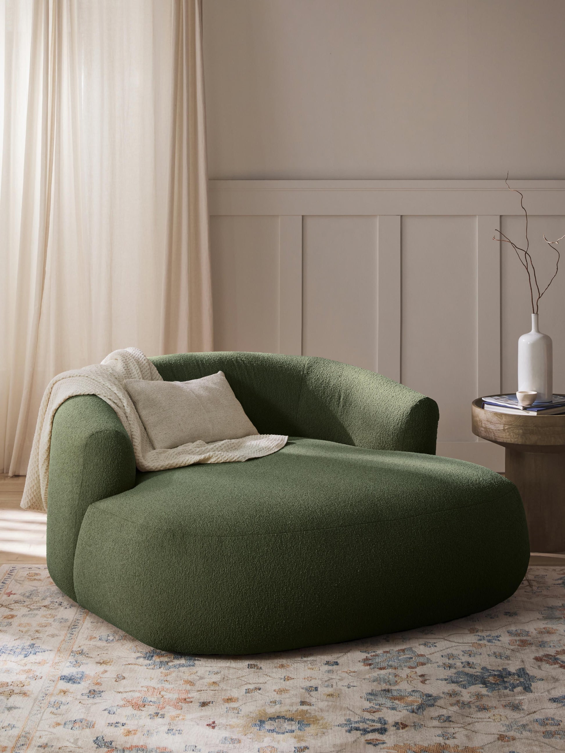 Bouclé-XL-Loungesessel Sofia