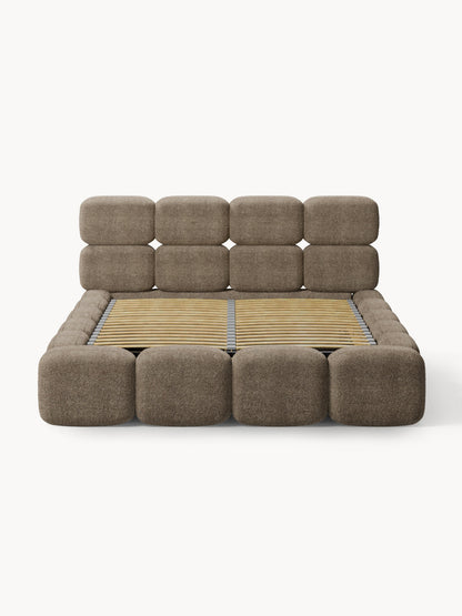 Polsterbett Tayla aus Teddy-Bouclé mit Stauraum