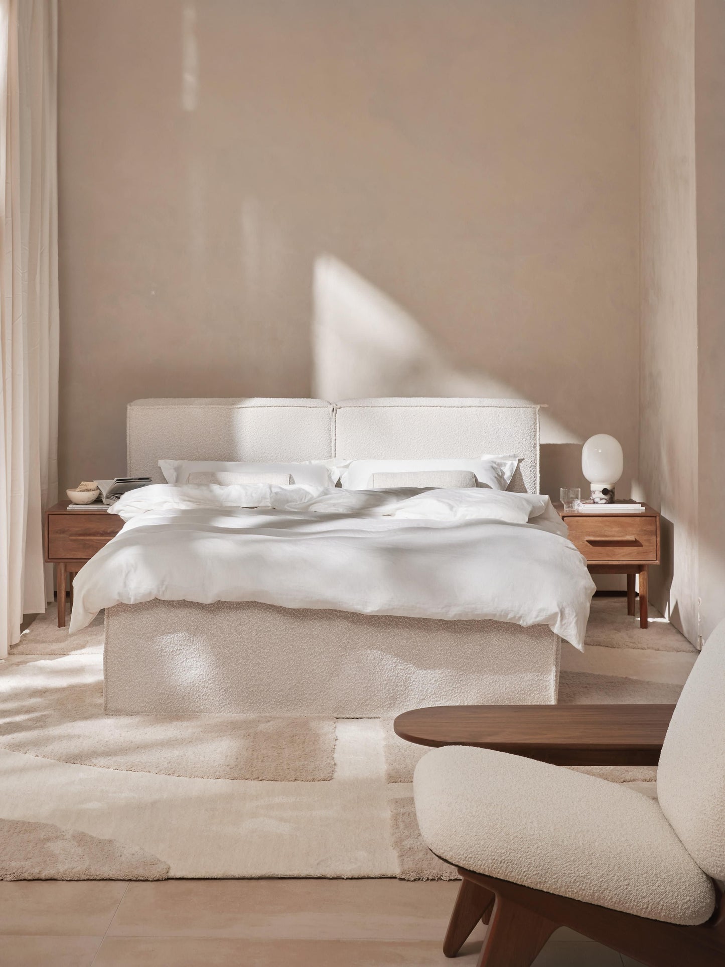 Bouclé-Boxspringbett Lennon