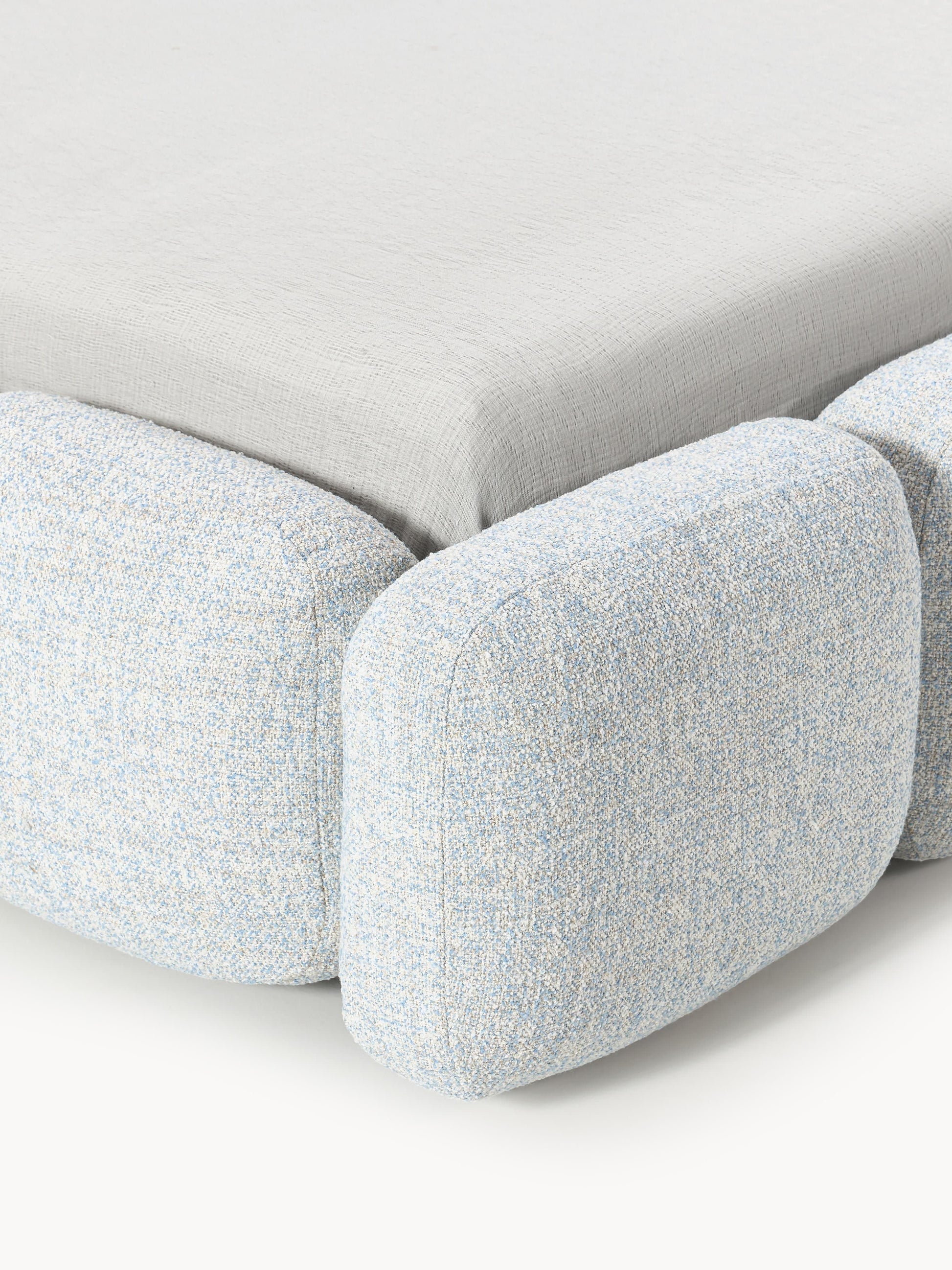 Polsterbett Tayla aus Bouclé