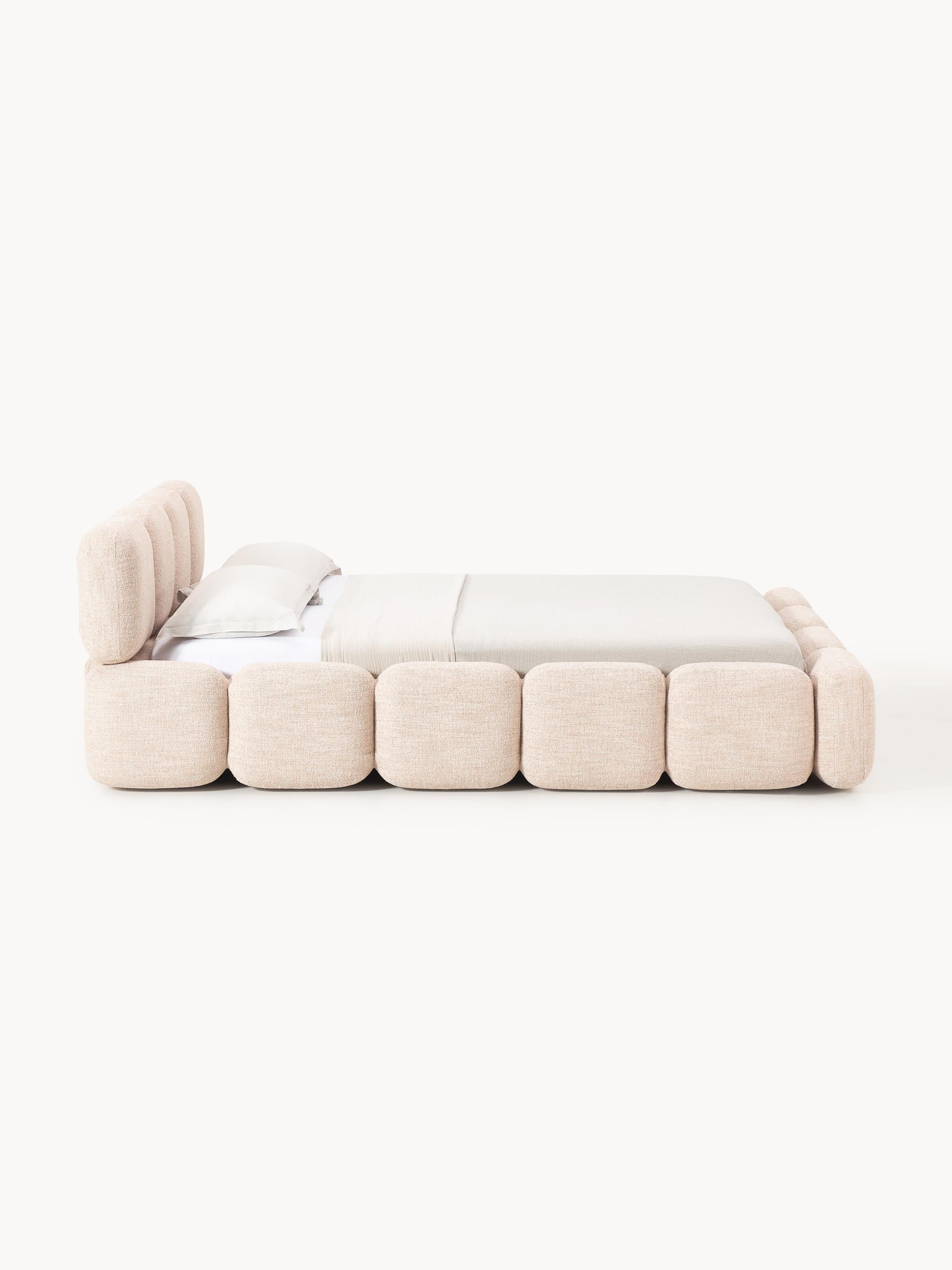 Polsterbett Tayla aus Bouclé mit Stauraum