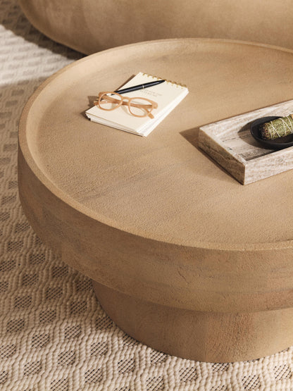 Runder Couchtisch Benno aus Mangoholz