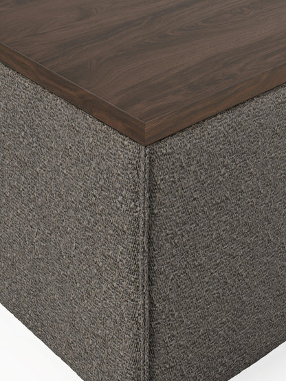 Sofa-Hocker Lennon aus Bouclé mit Stauraum