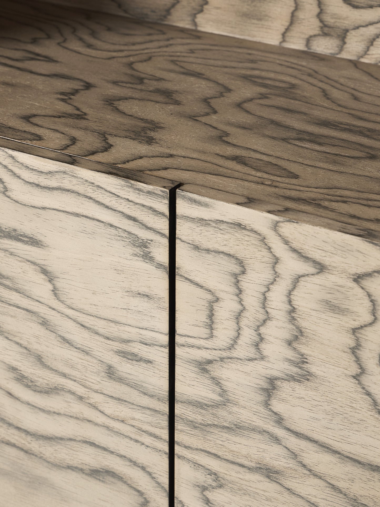 Holz-Highboard Ako