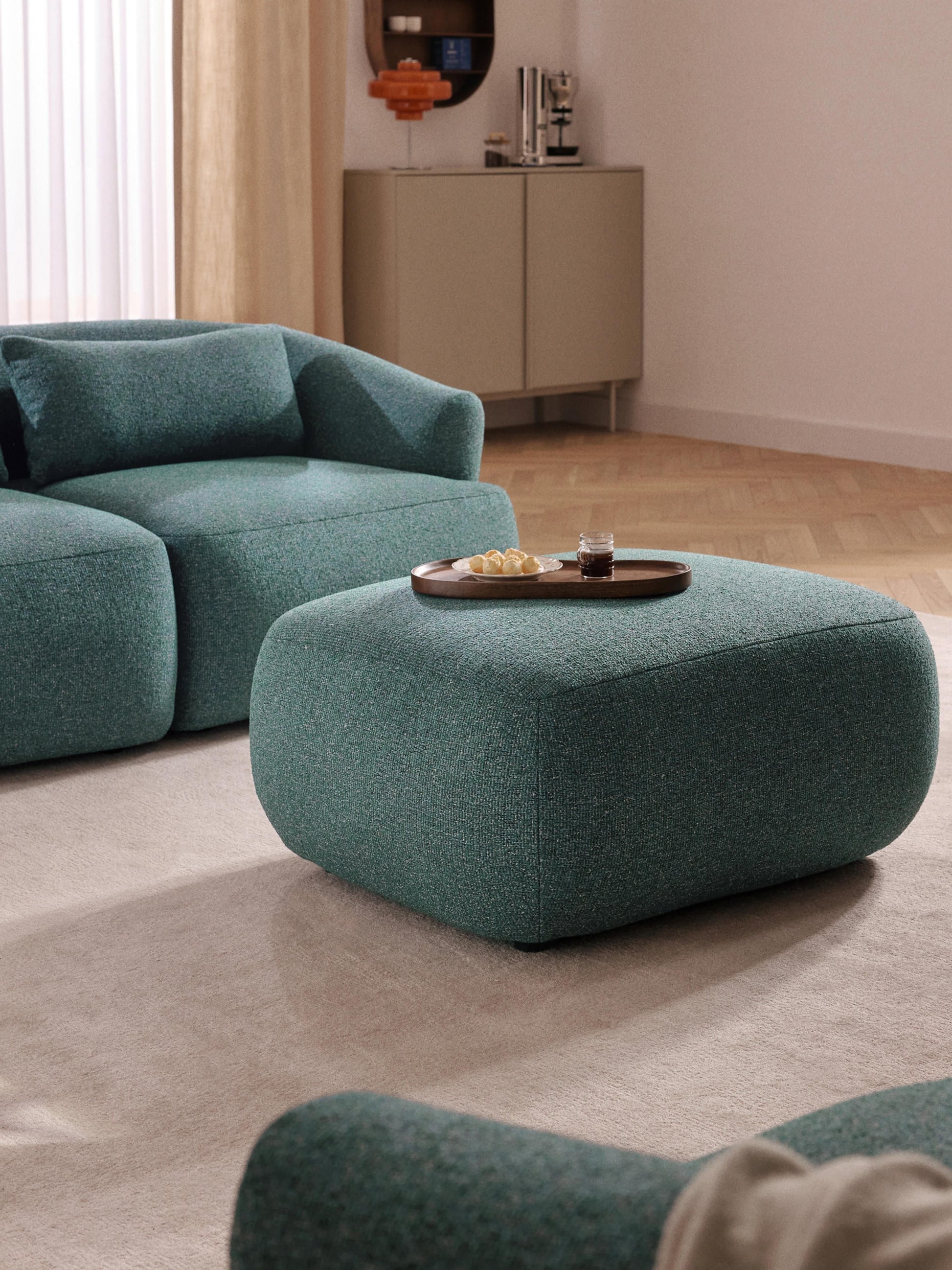 Bouclé-Hocker Sofia