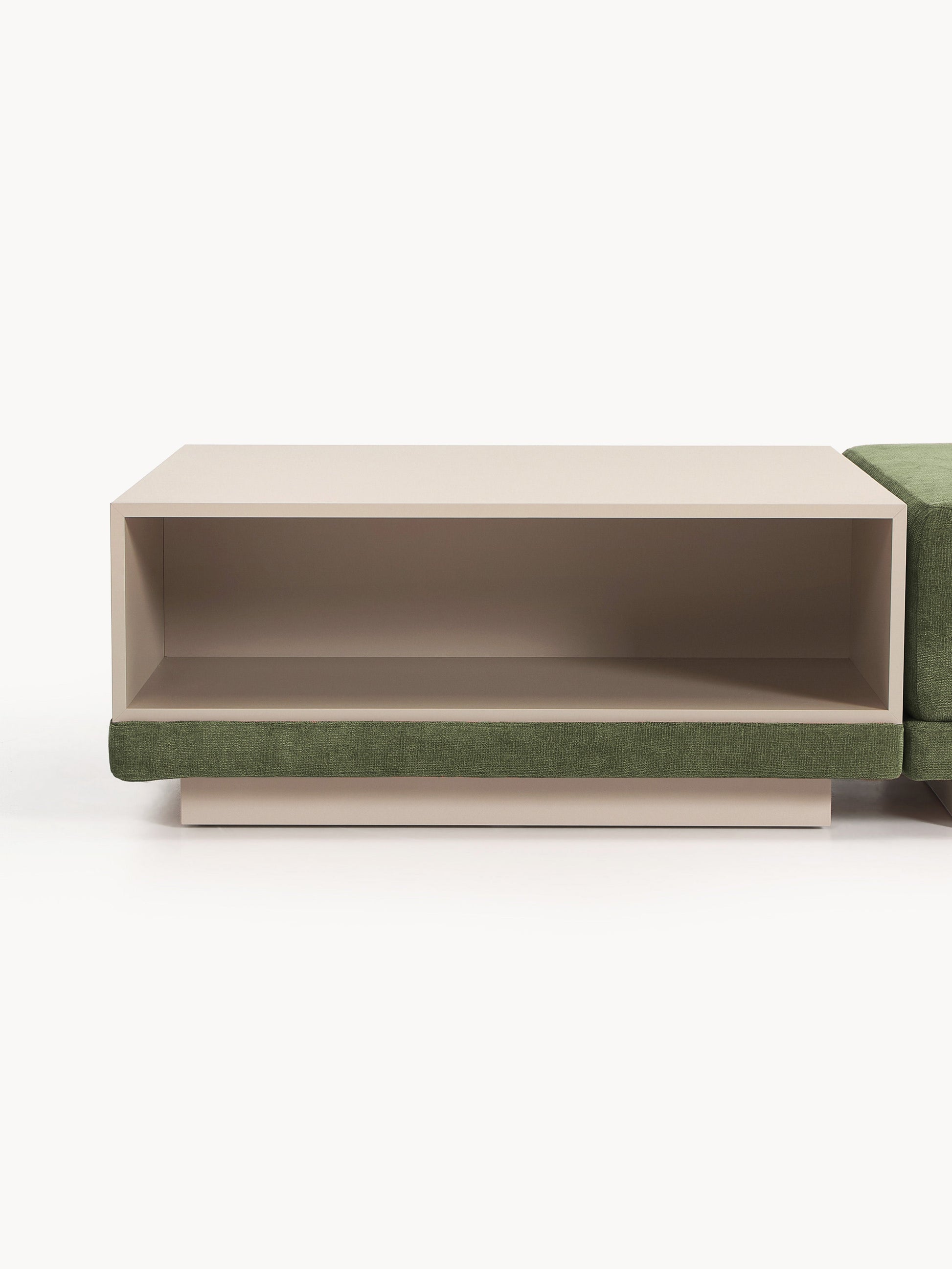 Modulares Sofa Colin (4-Sitzer) mit Couchtisch & Ottomane