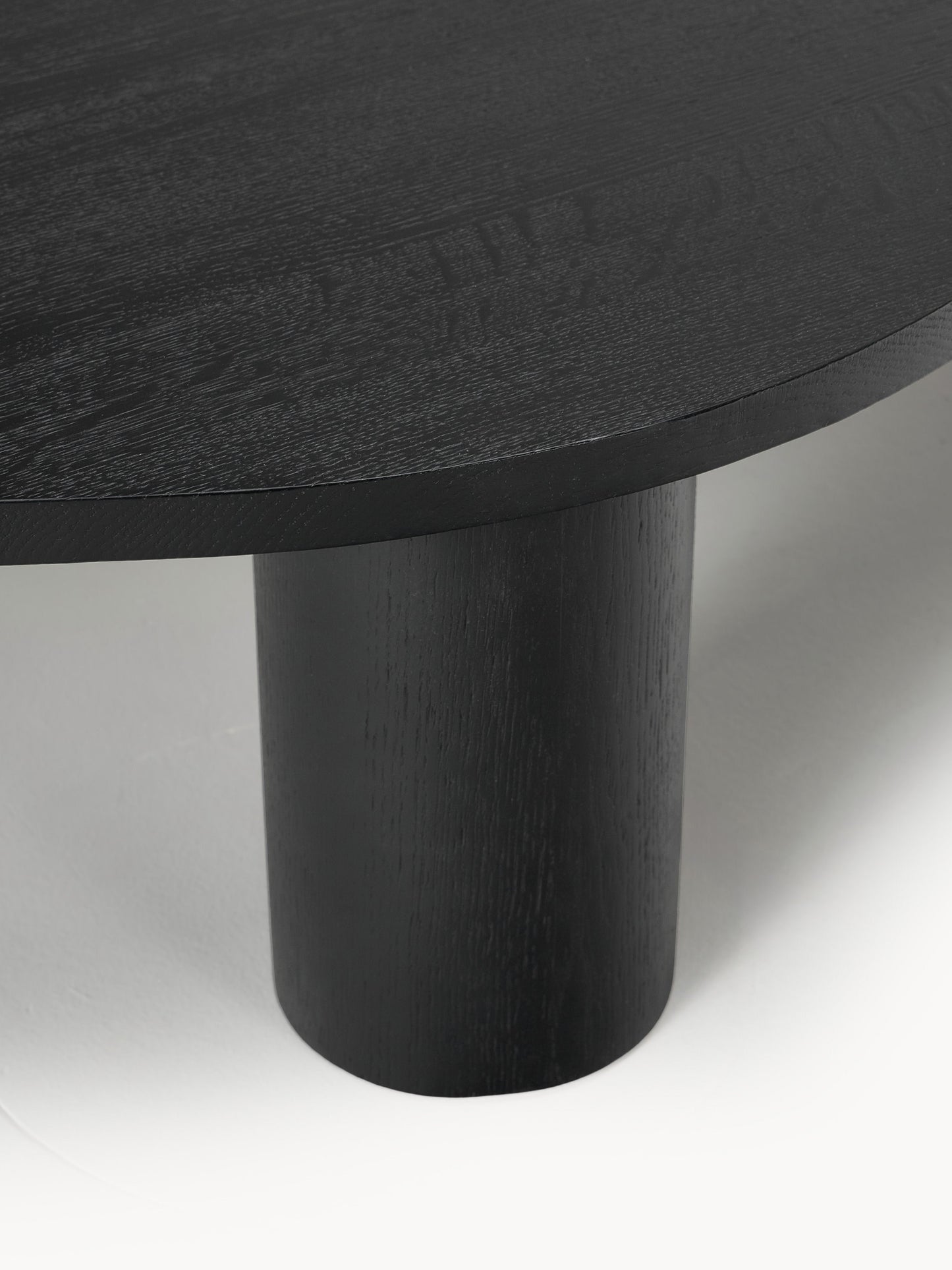 XL Couchtisch Didi aus Eichenholz in organischer Form