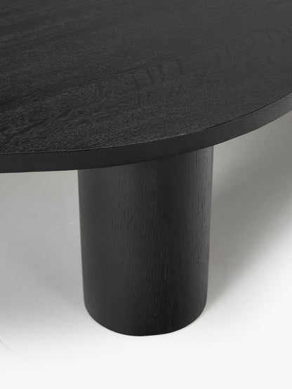 XL Couchtisch Didi aus Eichenholz in organischer Form