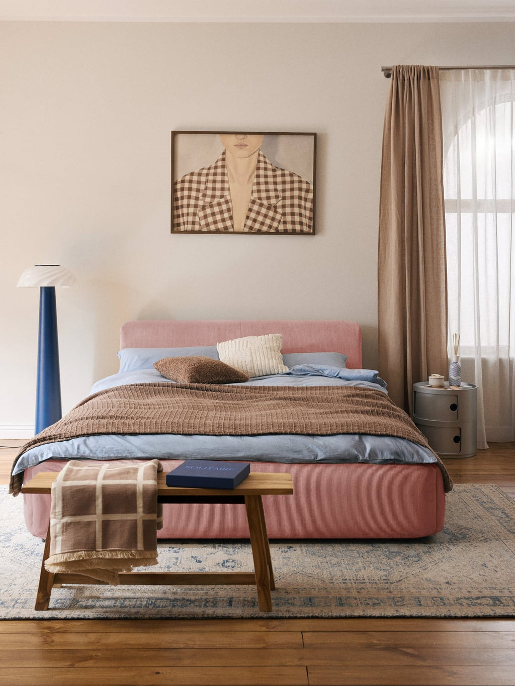 Melva Upholstered Bed — Pink