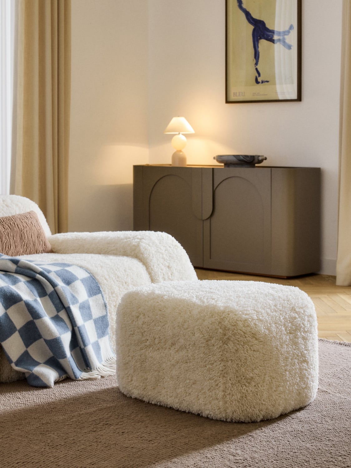 Wolke Oval Teddy-Ottoman