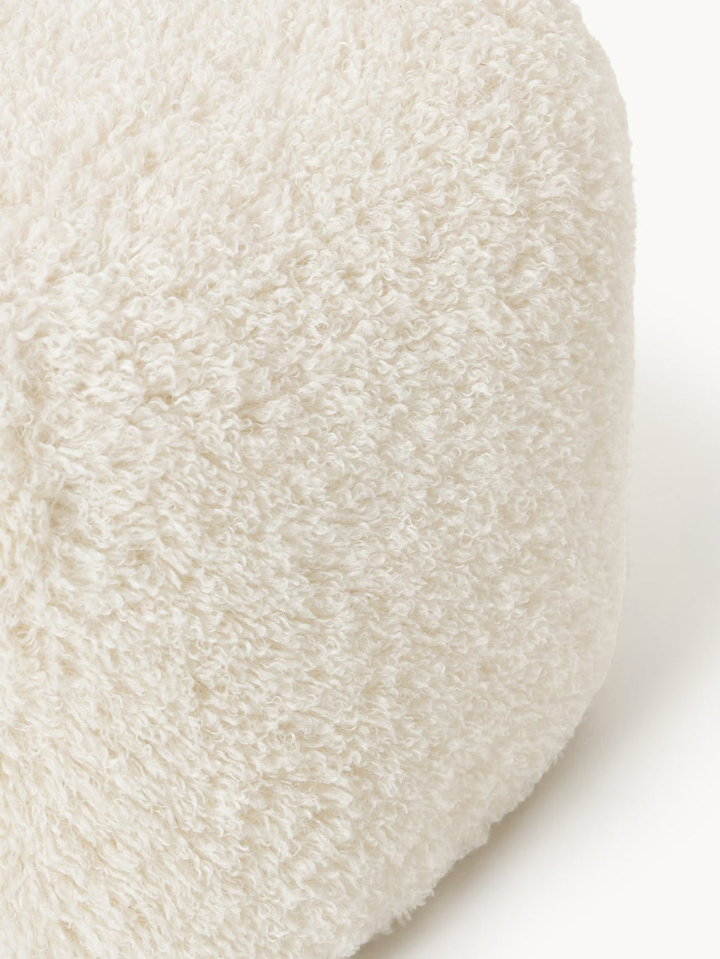 Wolke Oval Teddy-Ottoman