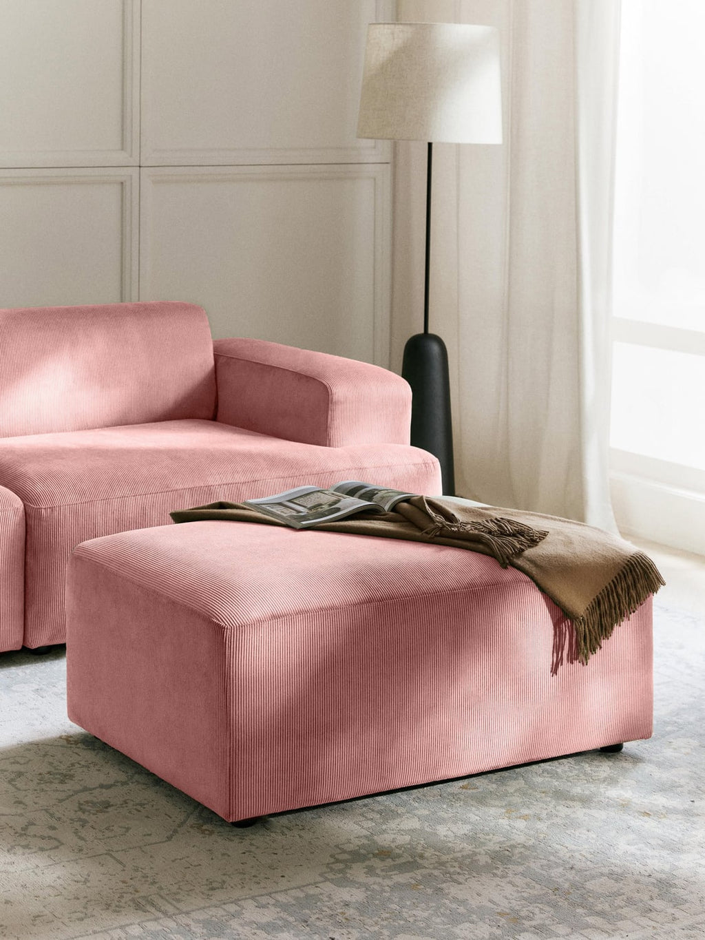 Melva Corduroy-Ottoman, B 99 x T 72 cm — Warm Grey