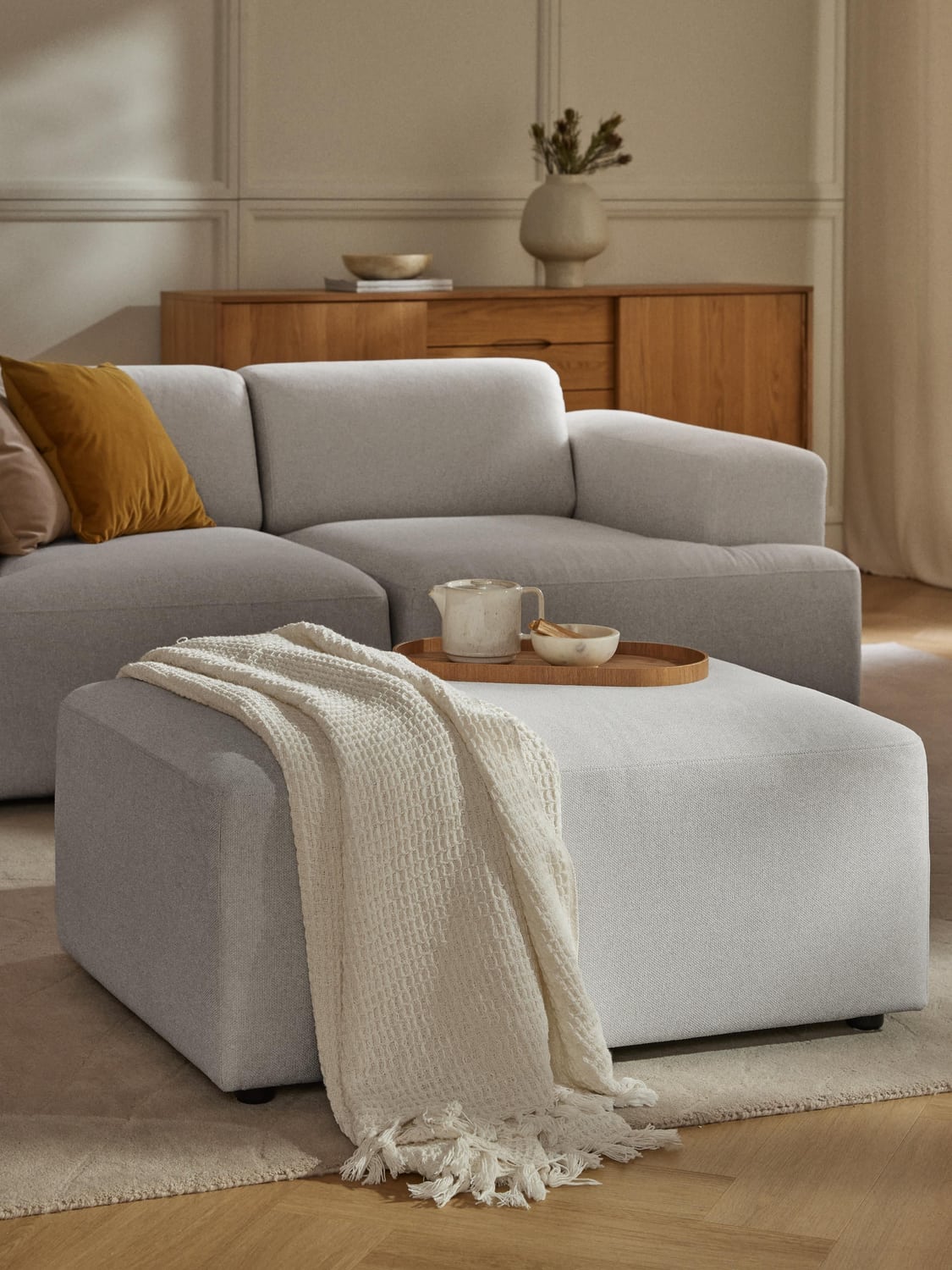 Melva Ottoman, B 99 x T 72 cm — Lilac