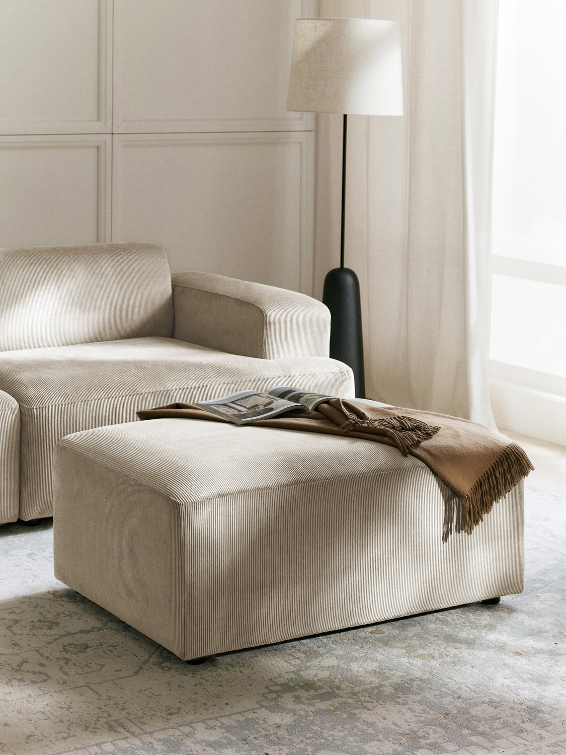 Melva Corduroy-Ottoman, B 99 x T 72 cm — Oatmeal