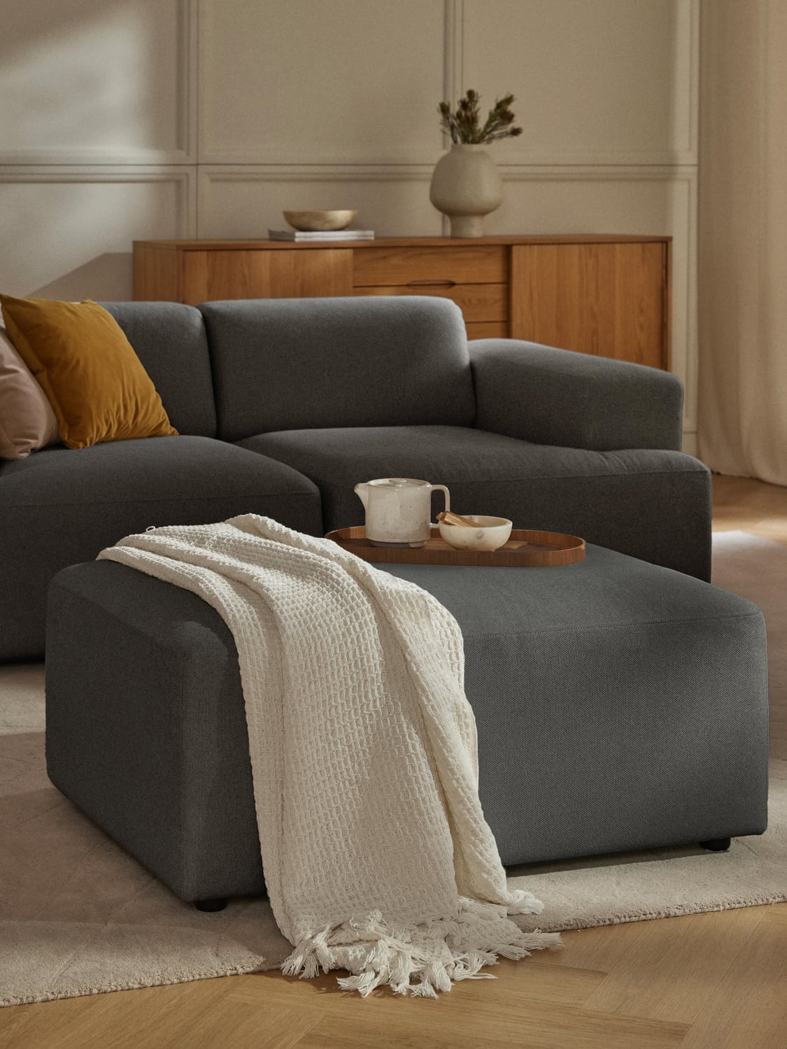 Melva Ottoman, B 99 x T 72 cm — Green