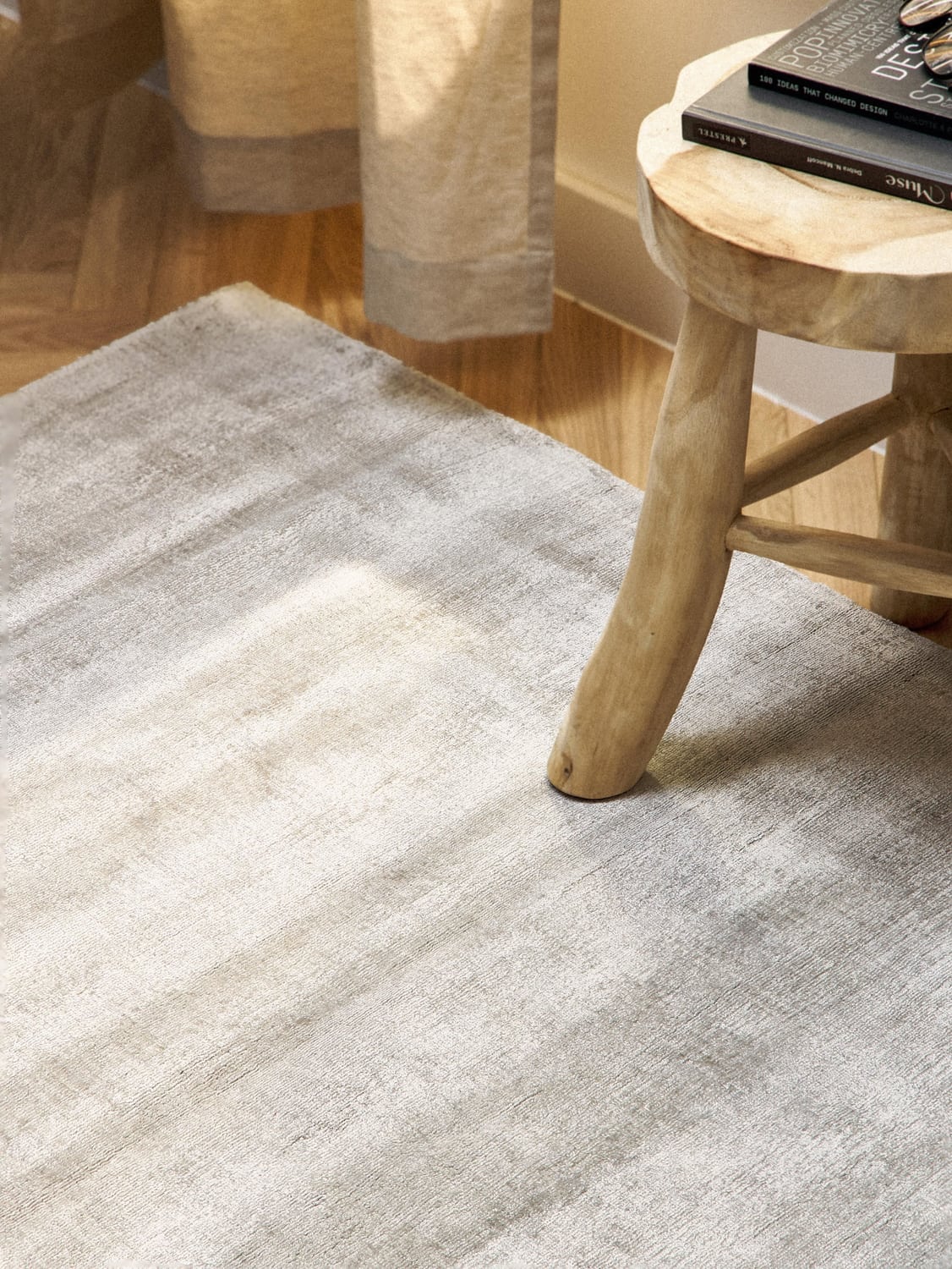 Jane Handwoven Viscose Rug — Light Grey