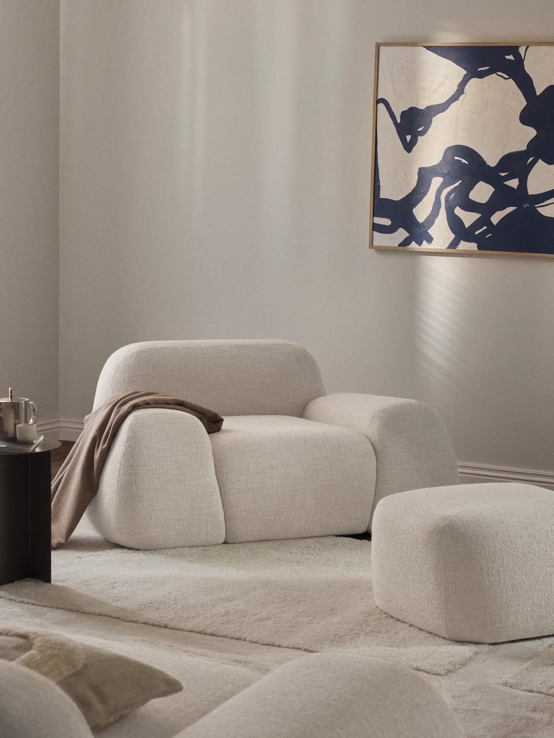 Wolke Bouclé Lounge Chair — Oatmeal