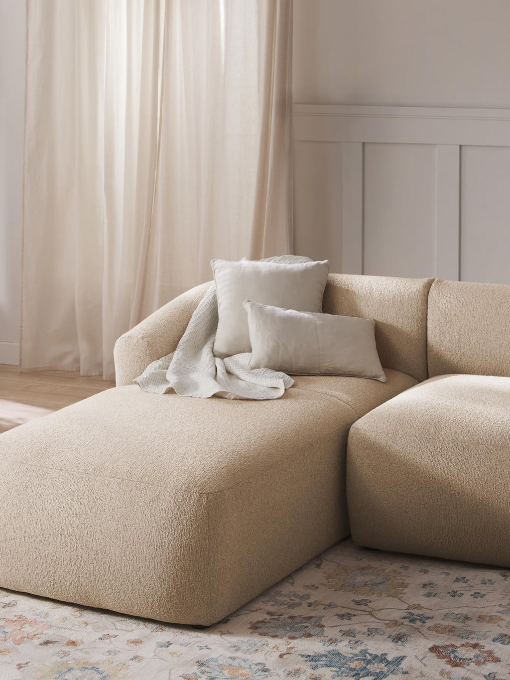 Sofia Bouclé-Chaise-Corner Module — Off-White