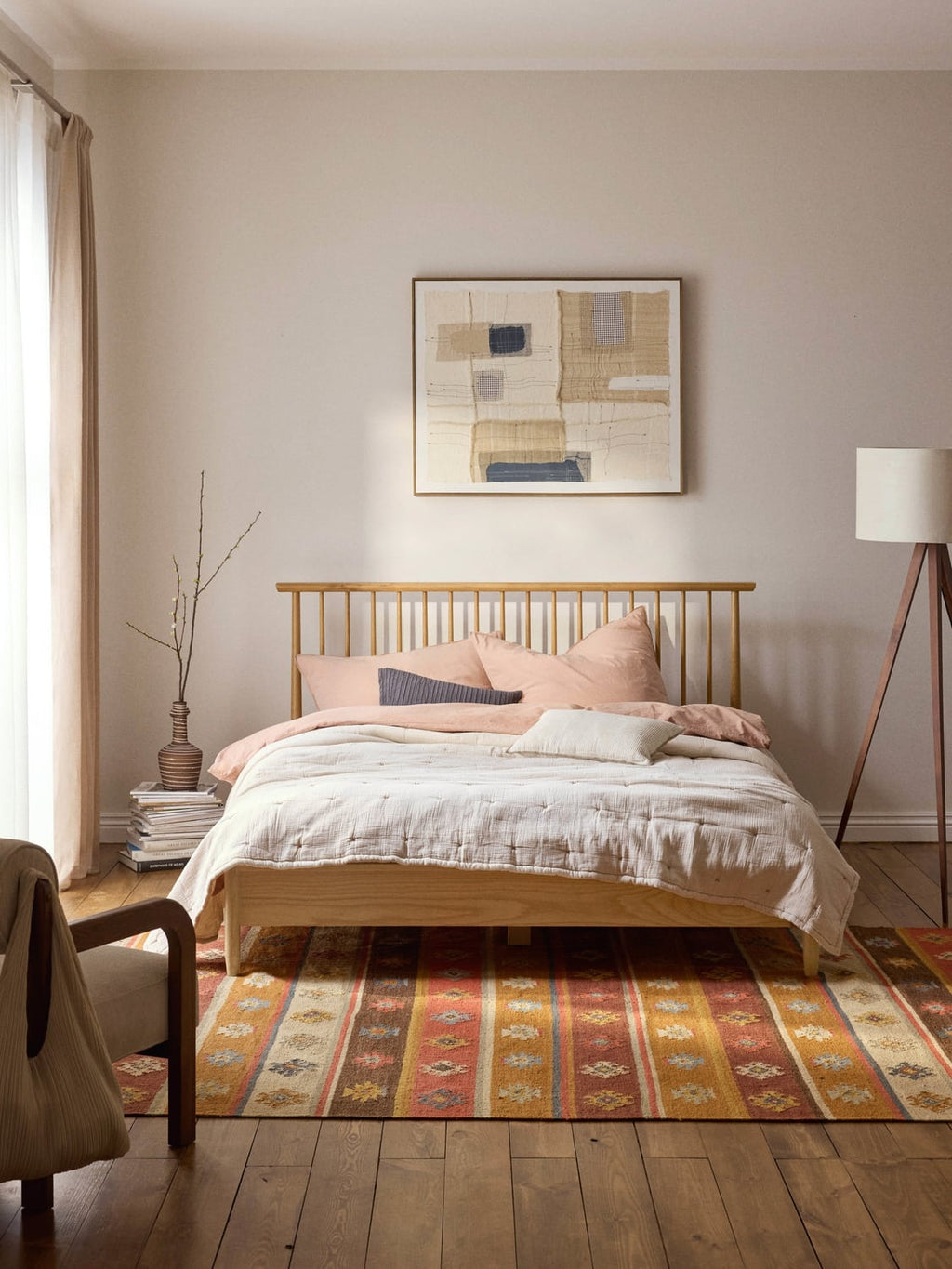 Windsor Wooden Bed with Headboard in Pine — Oatmeal