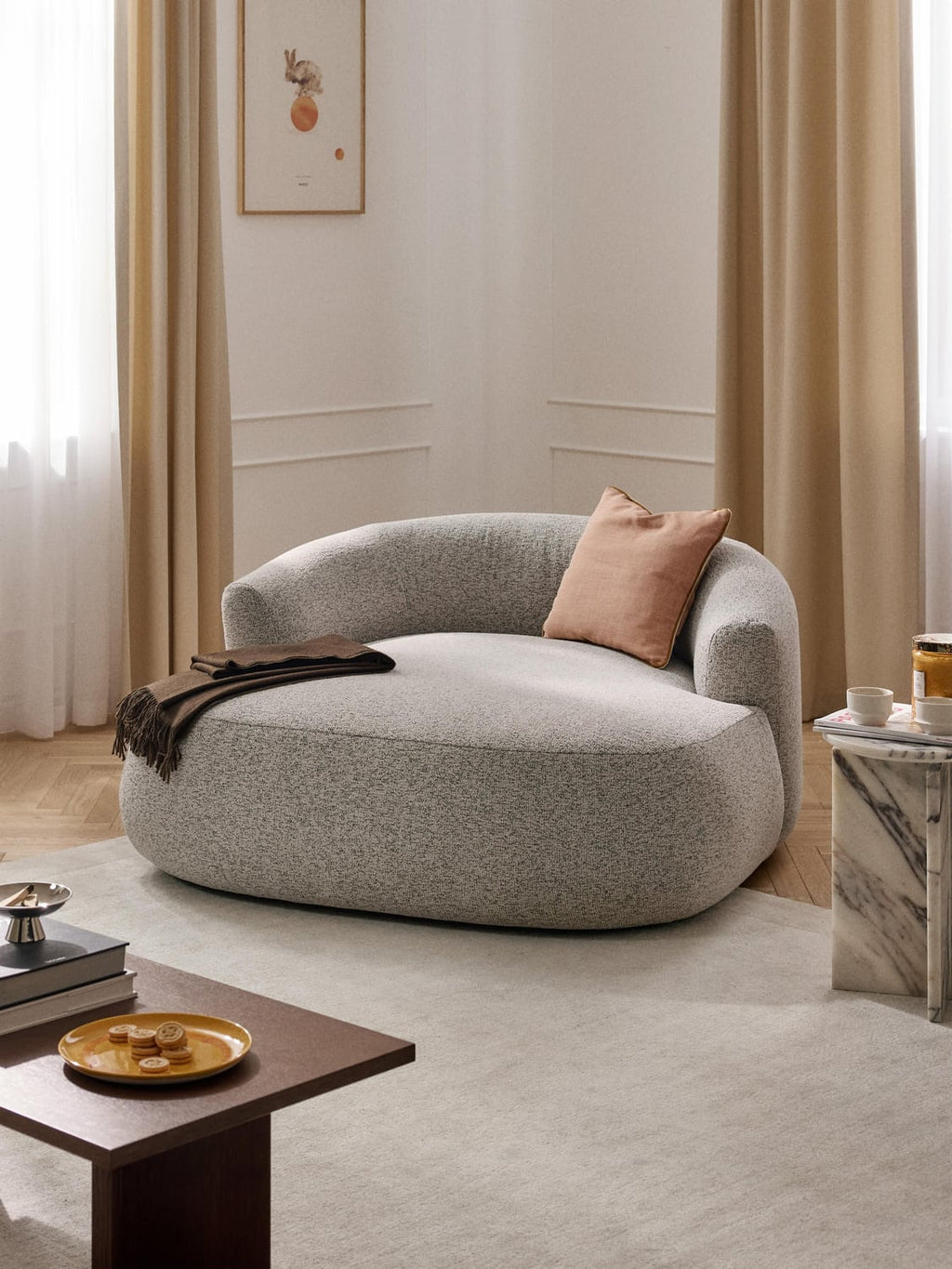 Sofia Bouclé-XL-Lounge Chair — Oatmeal