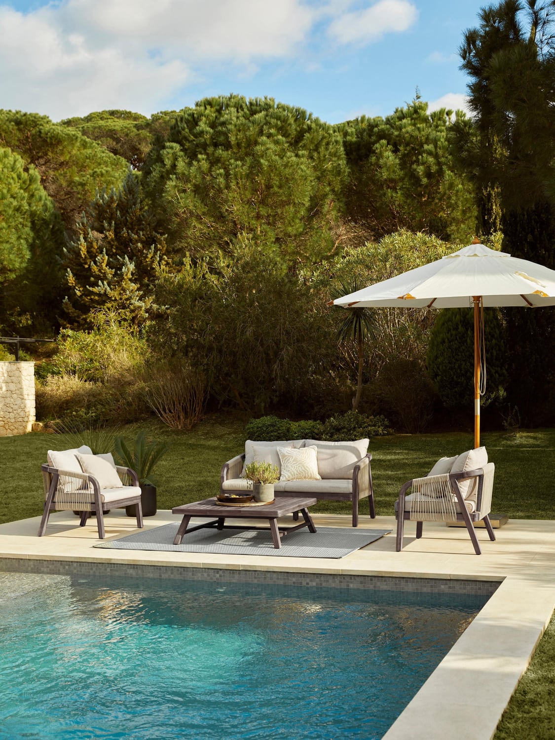 Lu Garden Lounge Set in Acacia, set of 4 — Sand Beige
