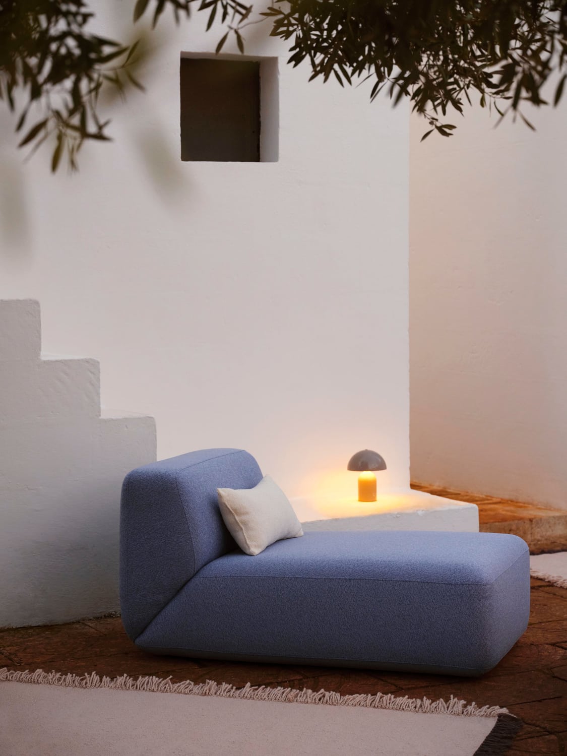 Naomi Garden Daybed — Lilac