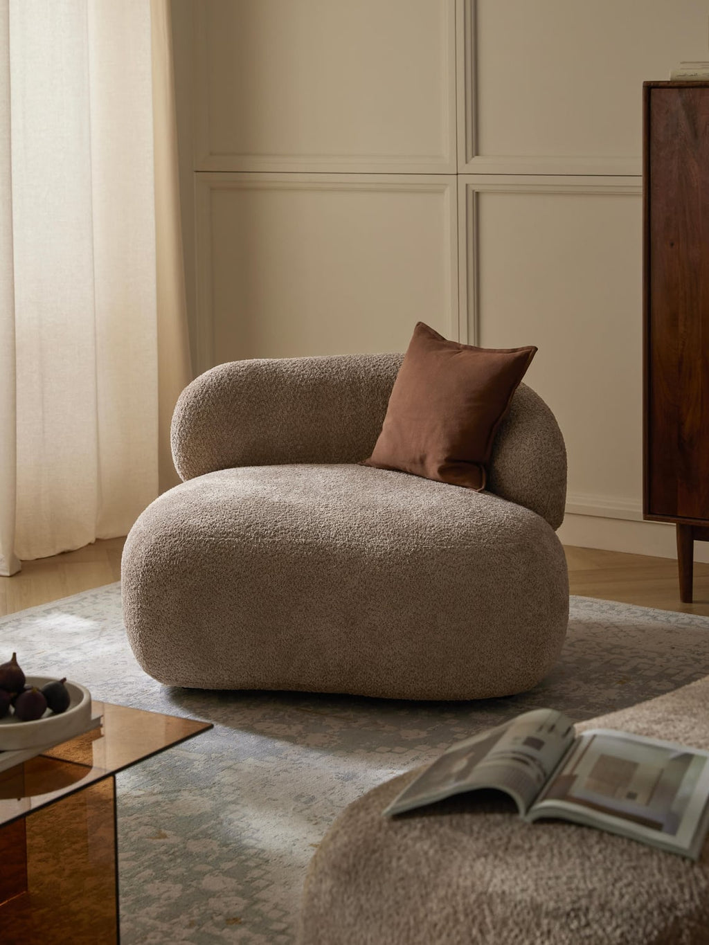 Alba Lounge Chair in Teddy Bouclé — Warm Grey