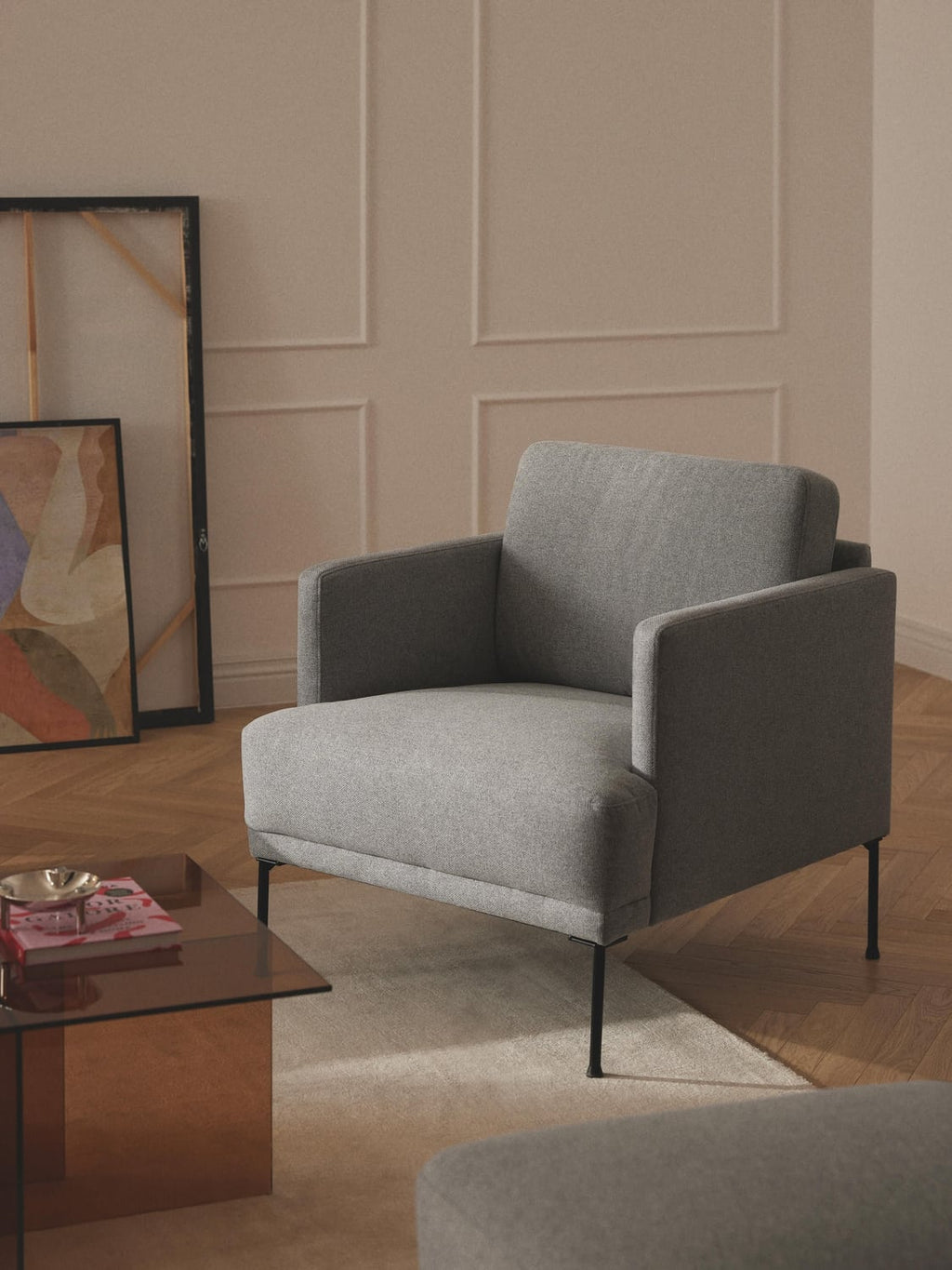 Fluente Armchair — Light Grey