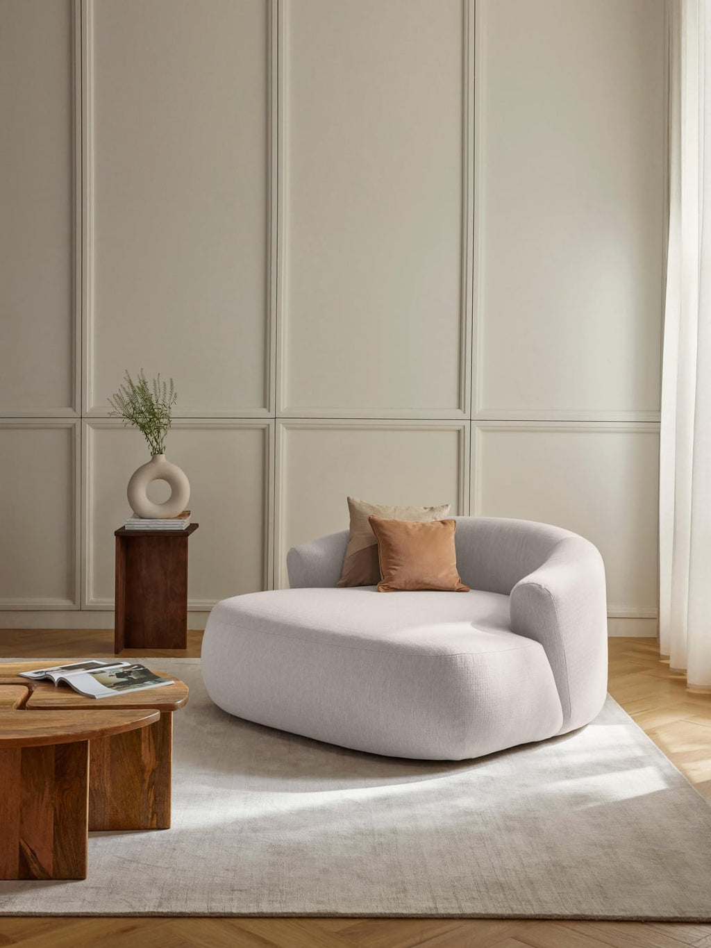 Sofia XL-Lounge Chair — Off-White
