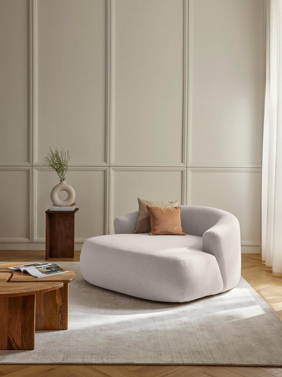 Sofia XL-Lounge Chair — Off-White