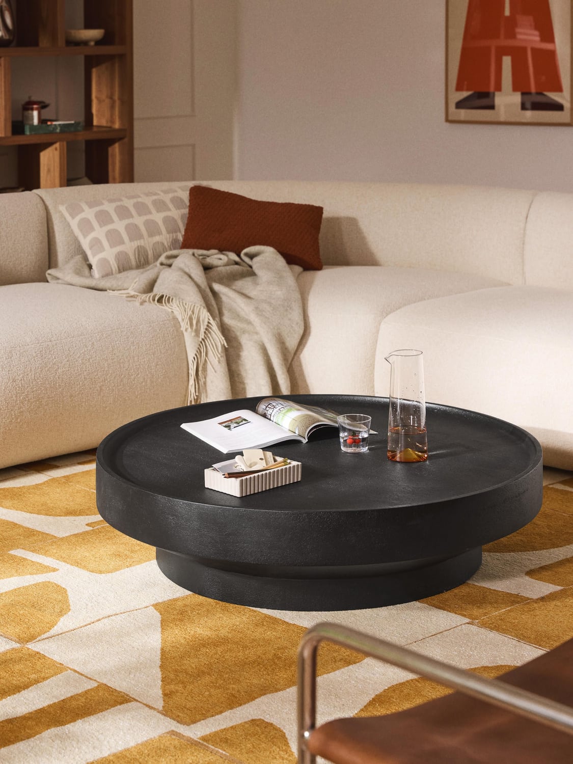 Benno Round XL Coffee Table in Mango Wood — Dark Grey
