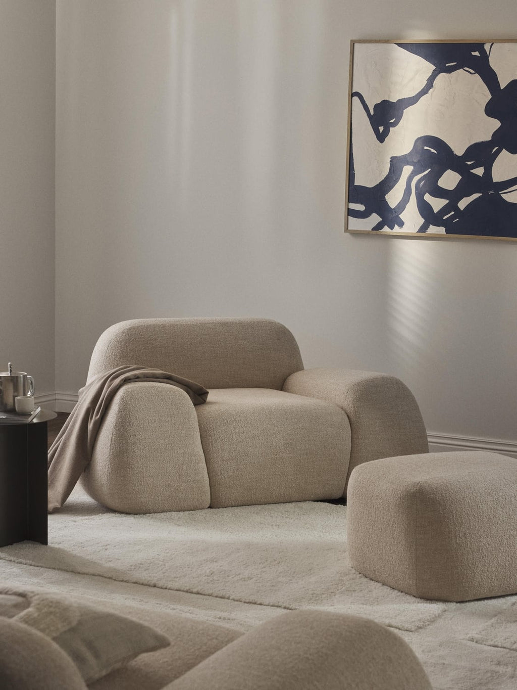 Wolke Bouclé Lounge Chair — Beige