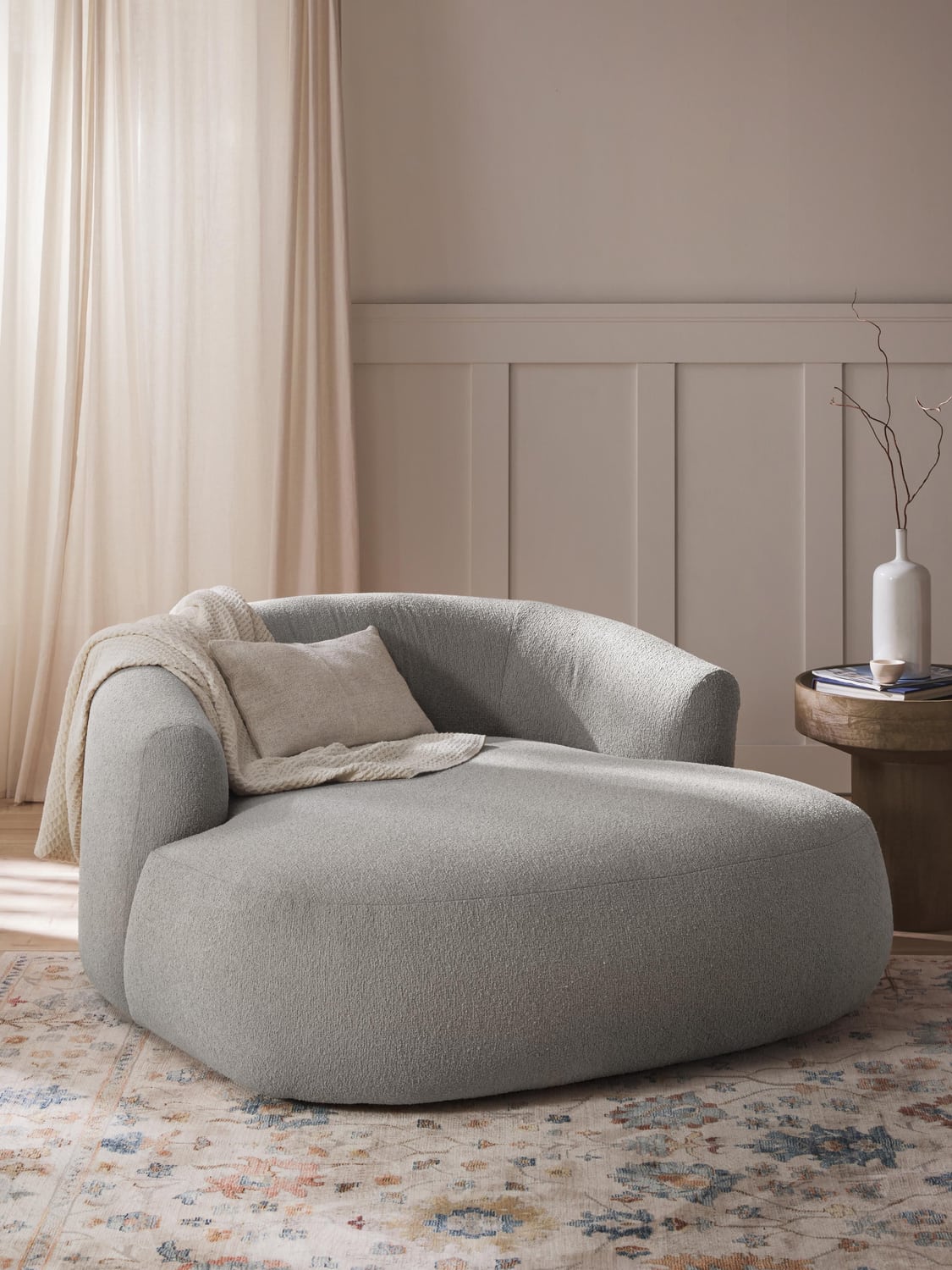 Sofia Bouclé-XL-Lounge Chair — Lilac