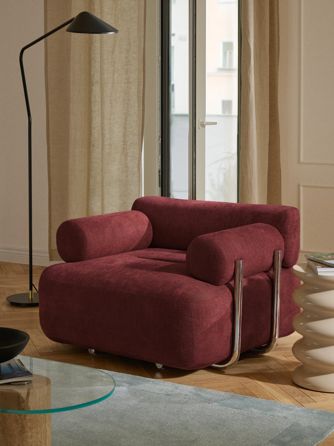 Stella Lounge Chair — Brown