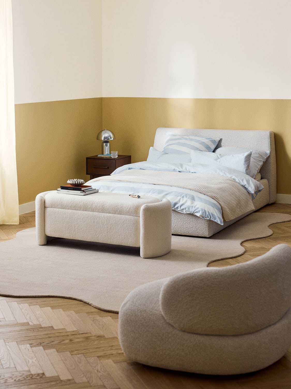 Cloud Bouclé Upholstered Bed with Storage — Off-White