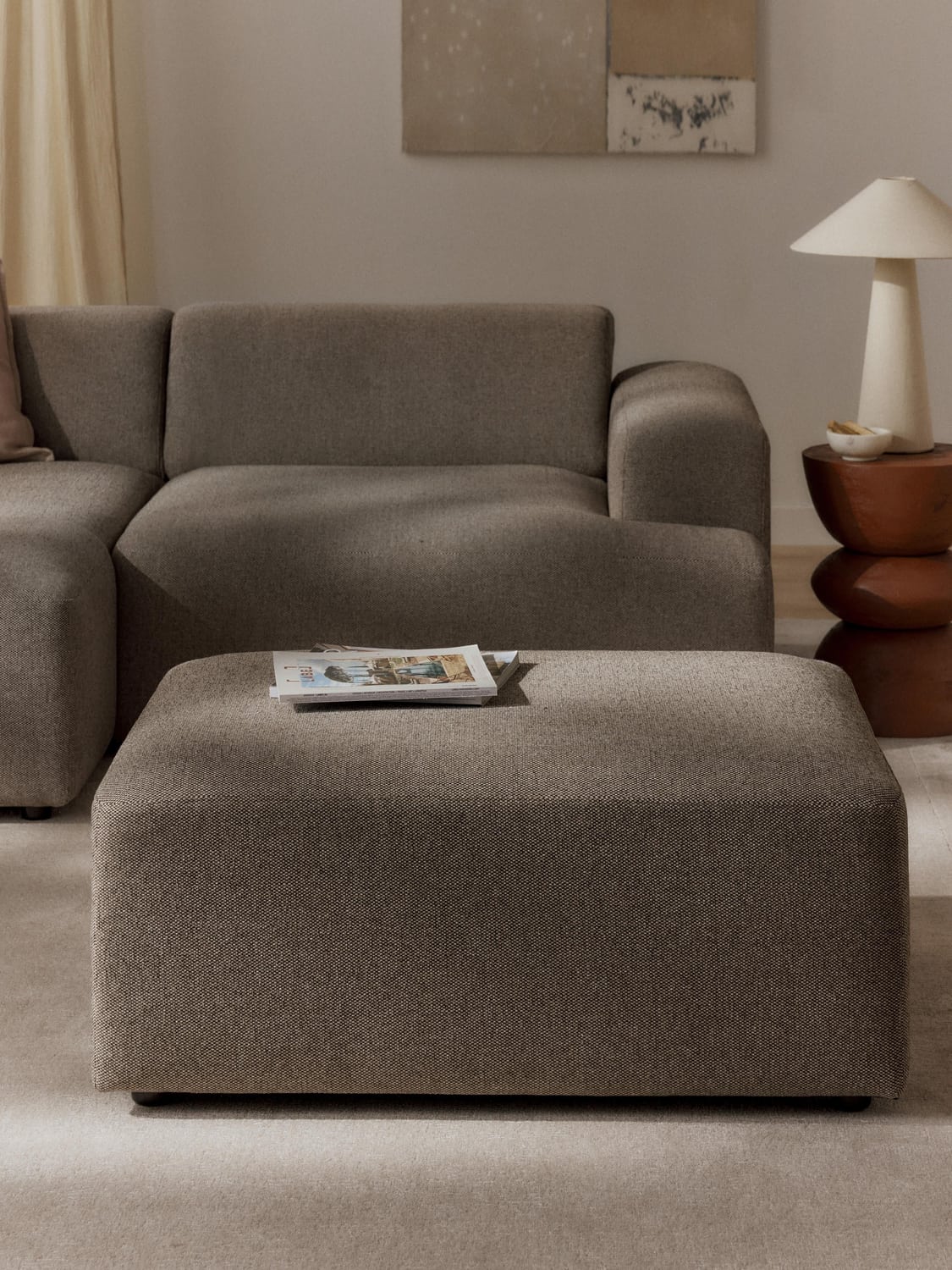 Melva Ottoman, B 99 x T 72 cm — Mushroom
