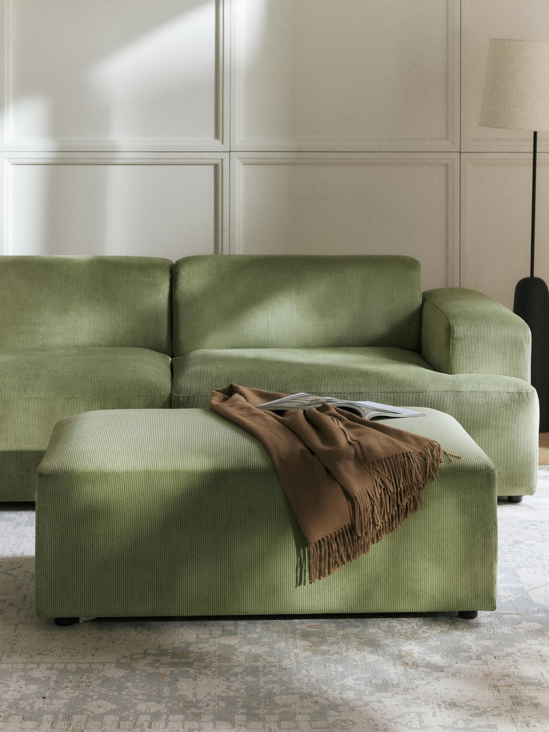 Melva XL Sofa Ottoman in Corduroy, B 116 x T 72 cm — Olive