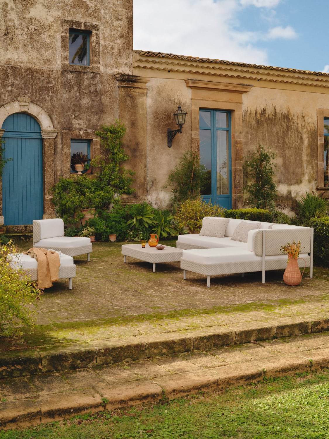 Hani Modular Garden Lounge Chair with Protective Cover — Blush