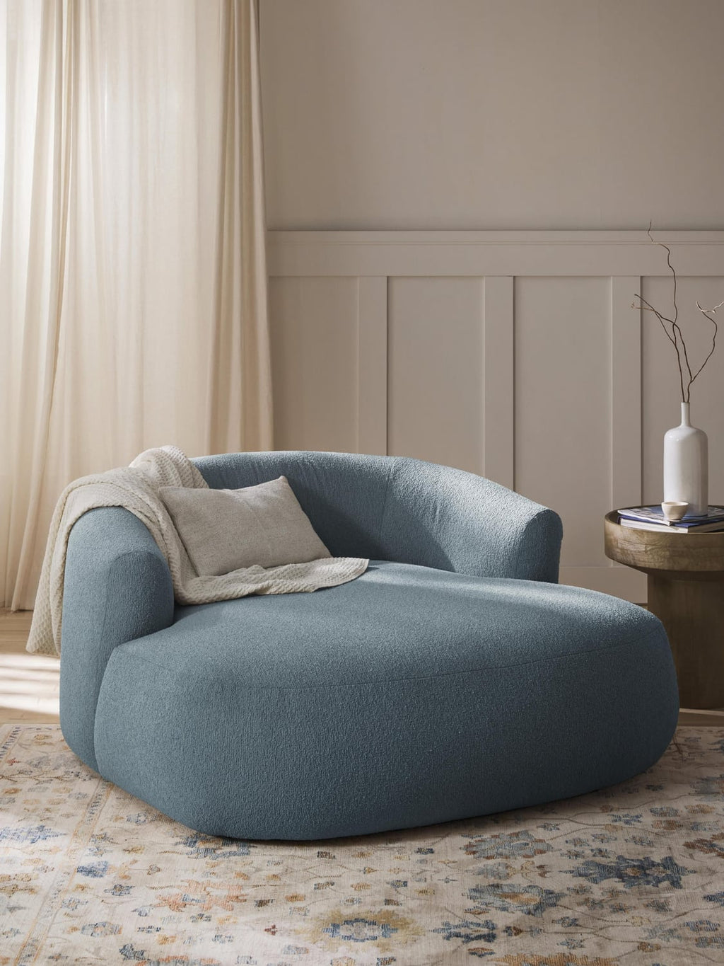 Sofia Bouclé-XL-Lounge Chair — Grey