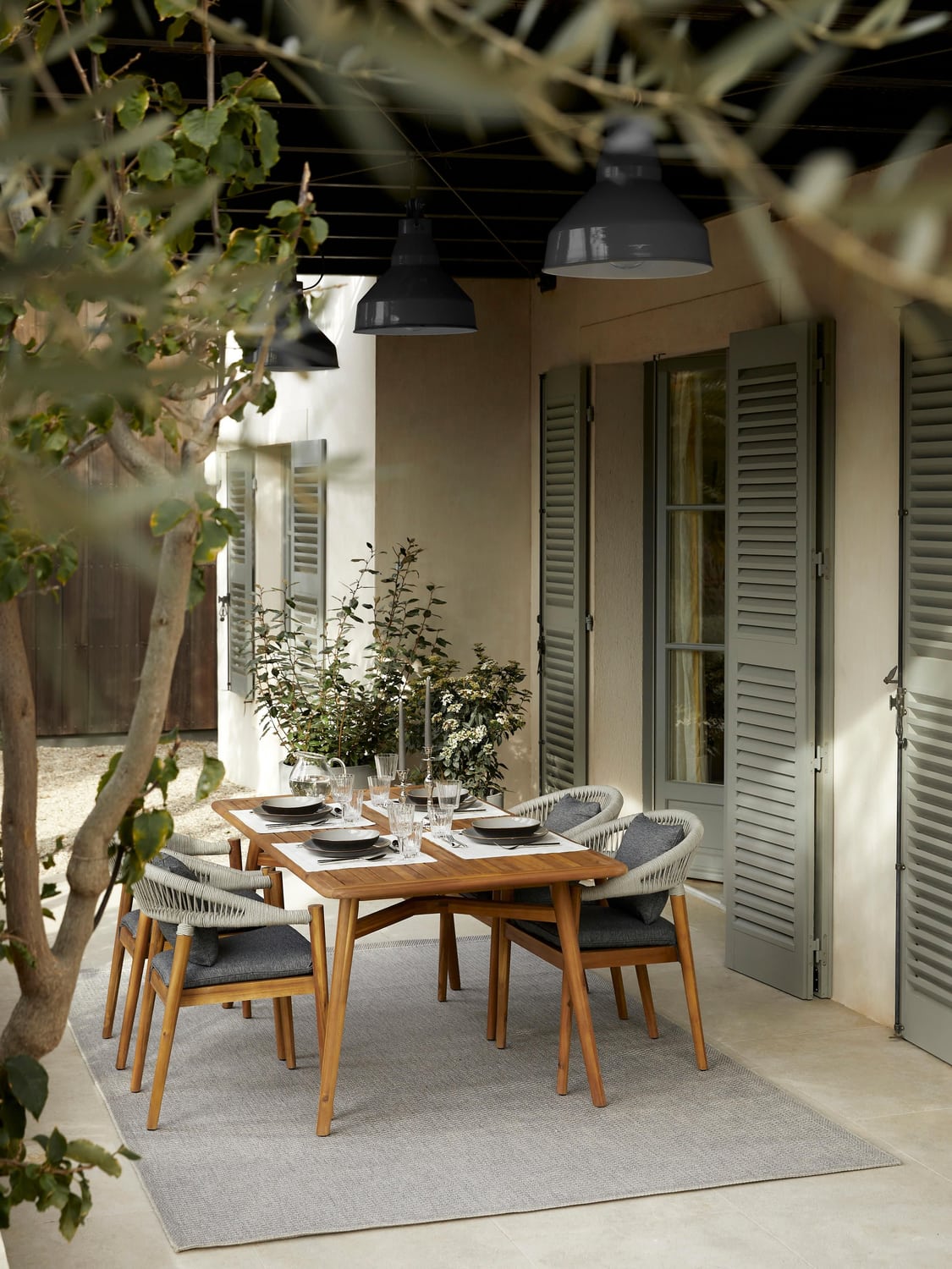 Marc Garden Table in Acacia, 180 x 90 cm