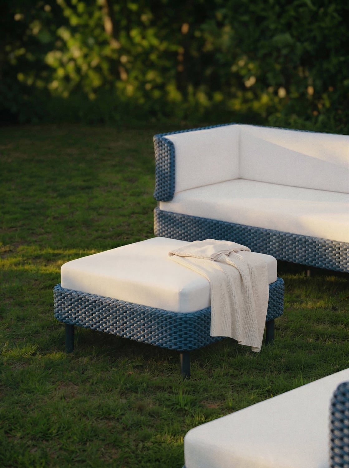 Hani Garden Sofa Ottoman with Protective Cover — Lilac