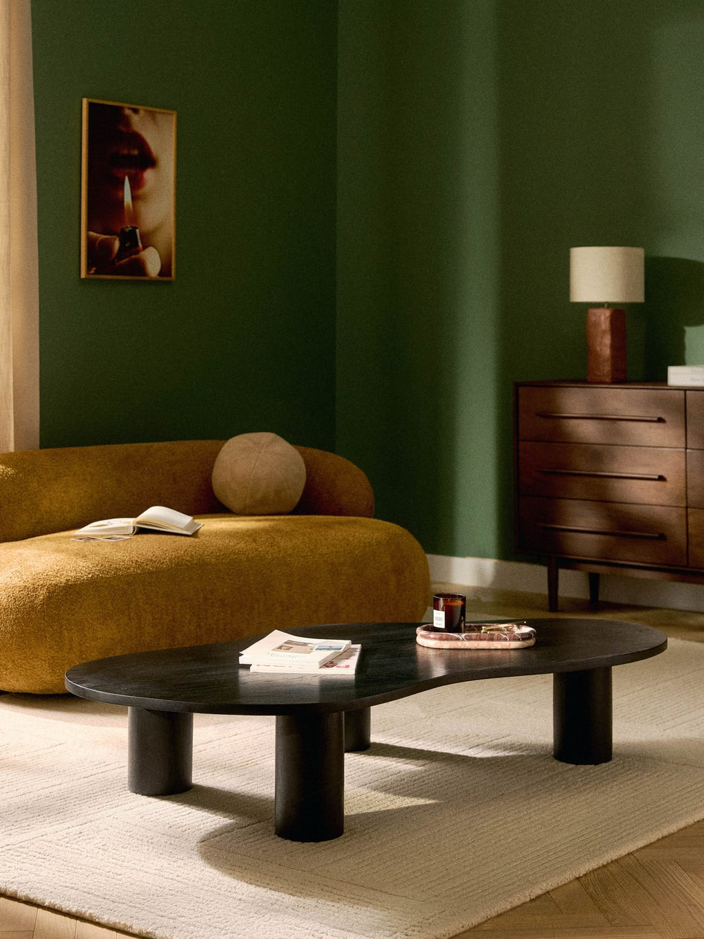 Didi XL Coffee Table in Oak in Organic Form — Taupe