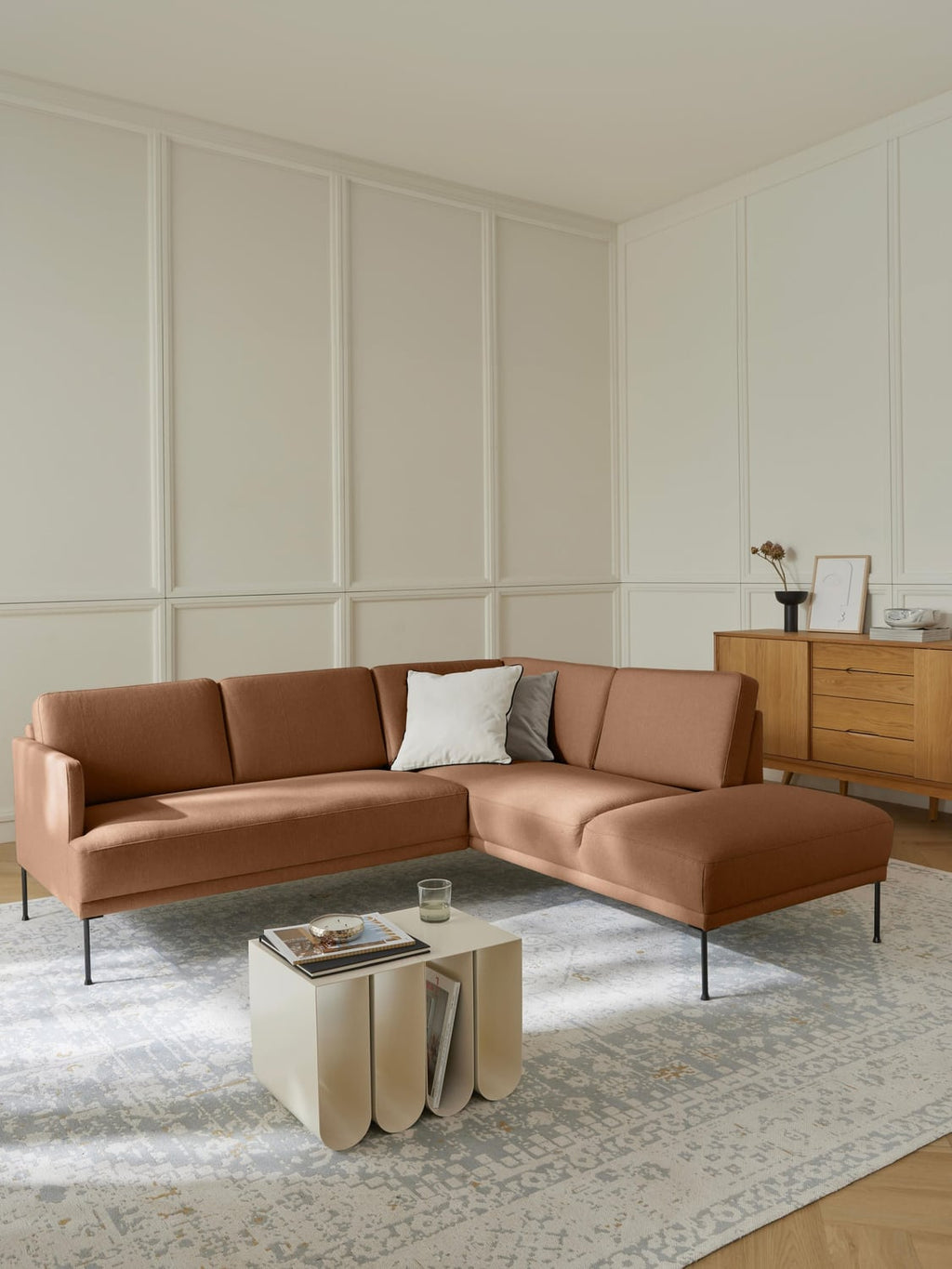 Fluente Corner Sofa — Camel